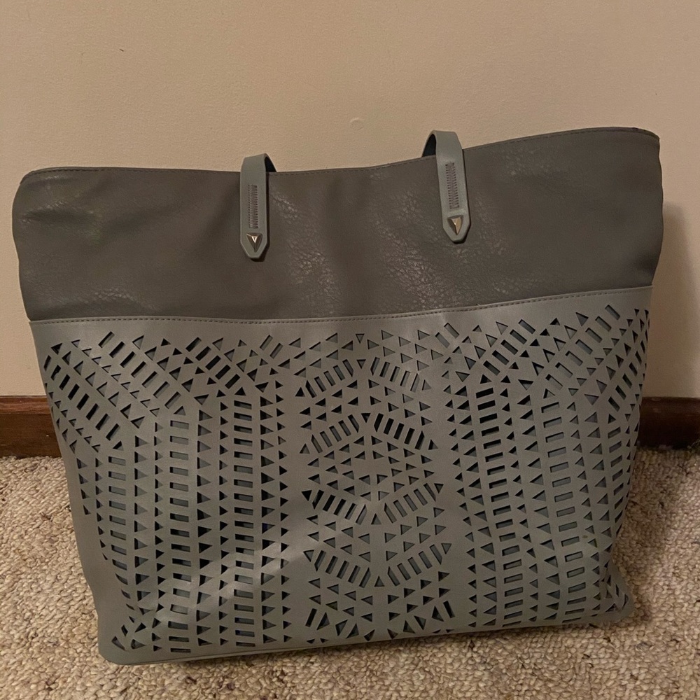 Stella and Dot Hudson tote